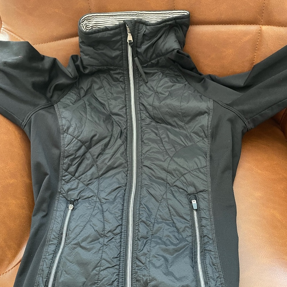 Women's Zip-Up Athletic Jacket--G.H. Bass & Co--Size XS